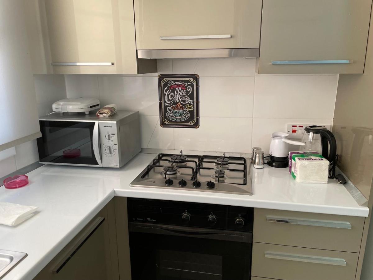 Apartamento Girne Merkez Cozy 2+1 Daire Wifi +Netflix Exterior foto